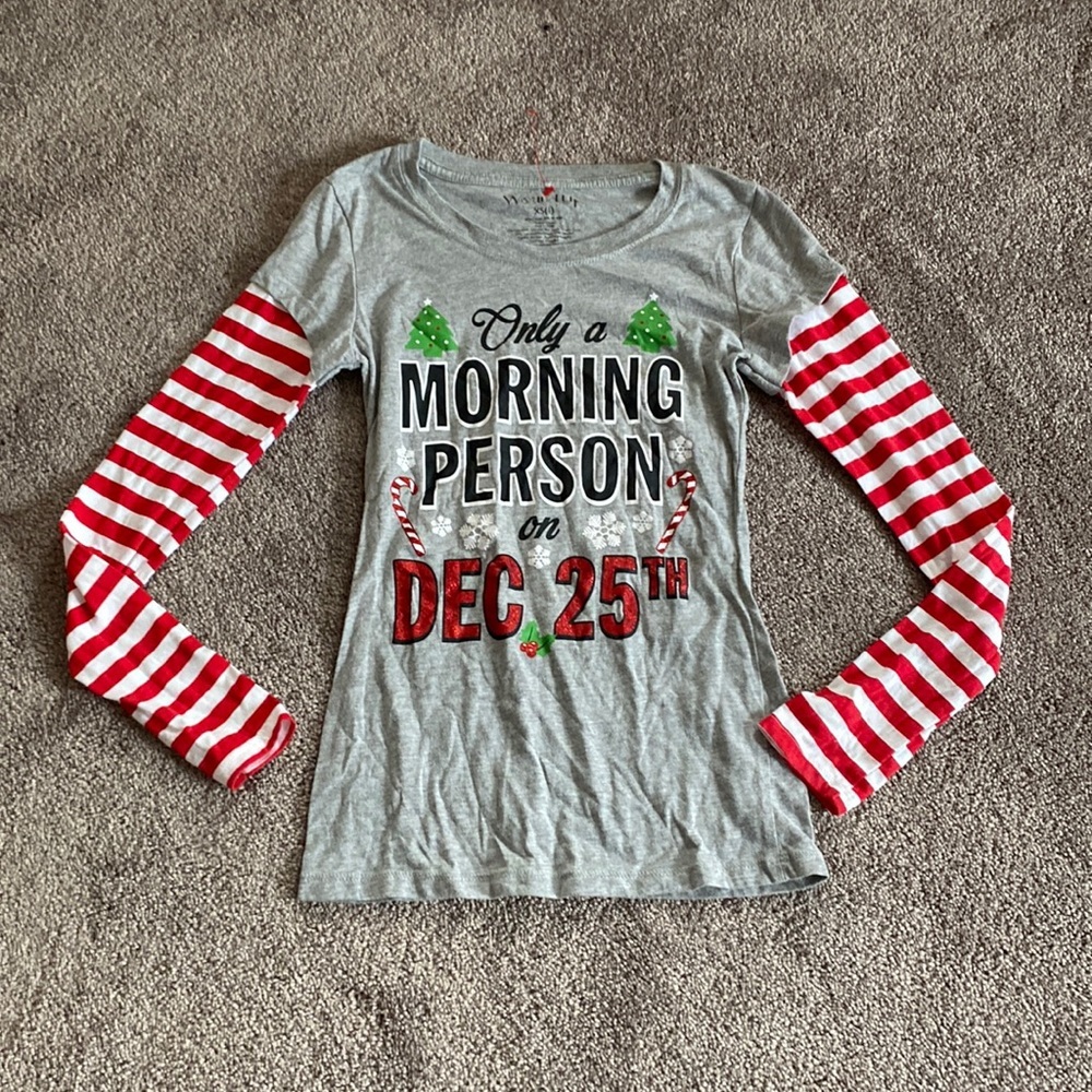 Wound Up Christmas Top SIZE XS Gray Long Sleeve “I’m a Morning Person on Dec 25”